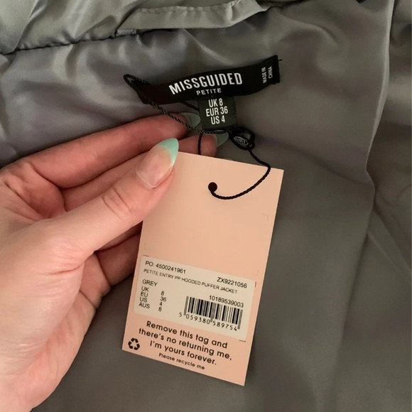 Missguided Puffer Jacket - Picture 2 of 3